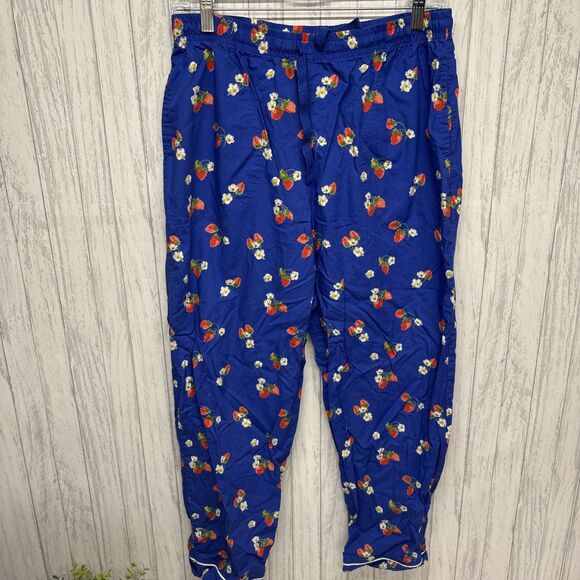 Womens Size M Ella Simone Strawberry Print PJ Set EUC - Picture 5 of 7